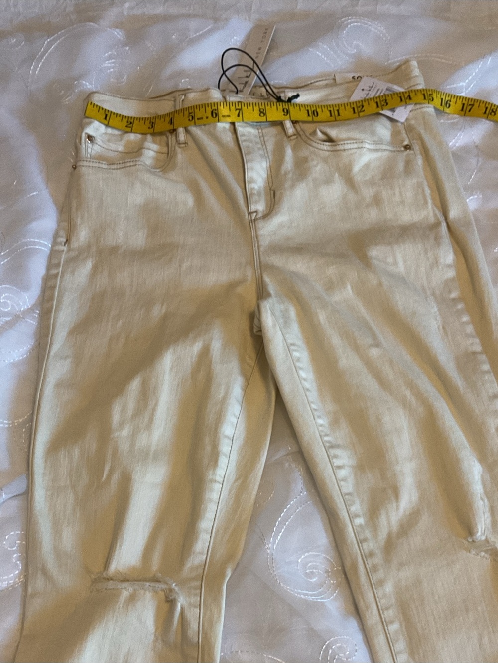 Nicole Miller NWT Womens Winter White Size 8 Distressed Pants - Picture 3 of 10